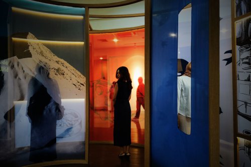 Lokasi, Harga Tiket, dan Jam Buka Pameran Chronospira, Instalasi Film Sore