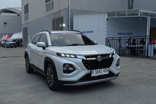 Suzuki, Fronx, GIIAS, Gaikindo Indonesia International Auto Show, fitur unggulan, GIIAS 2025, Suzuki Fronx Dibekali Fitur Pintar, Sesuai Karakter Jalan di Indonesia
