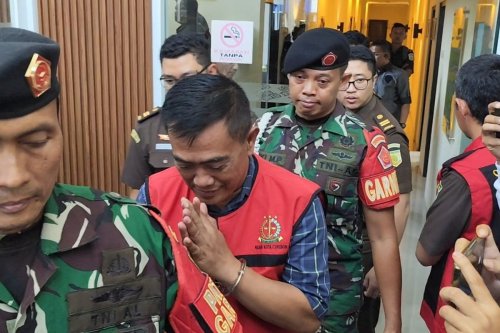 Anak Eks Wali Kota Cirebon Ditangkap saat Curi Sepatu di Masjid Raya Usai Ayahnya Diciduk Kasus Korupsi