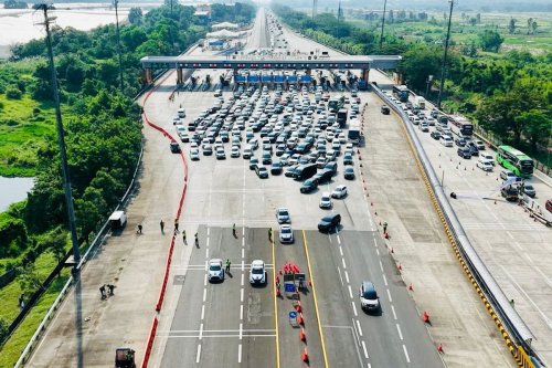 Arus Mudik Meningkat, One Way Nasional Cikampek&ndash;Kalikangkung Resmi Diberlakukan