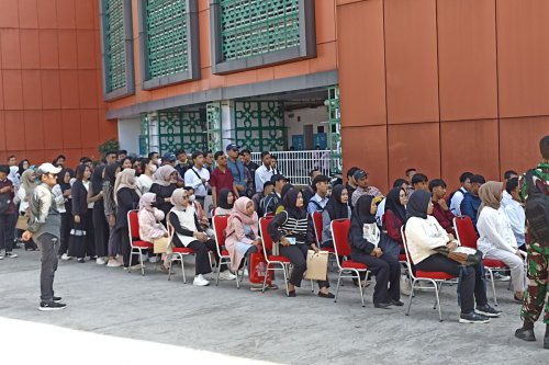 1 Juta Sarjana Menganggur di Tengah Bonus Demografi, DPR: Ini Bom Sosial