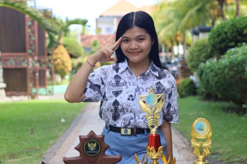 Kisah Dea Viral, Anak Nelayan Bali yang Tembus ITB, Berkat Motivasi Ayah