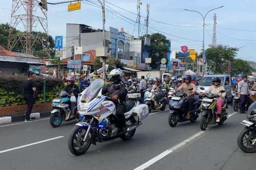 Car Free Day, viral, video viral, CFD Depok, CFD Depok di Jalan Margonda, Momen Dibukanya Jalur CFD Margonda buat Kendaraan, Mirip Start Balapan MotoGP