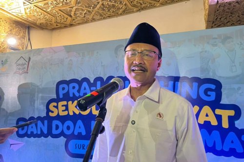 Apa saja bentuk bantuan lauk-pauk bagi korban bencana?, Bagaimana dukungan pemerintah untuk kebutuhan rumah tangga korban?, Bagaimana penyaluran santunan bagi korban meninggal dan luka berat?, Bagaimana peran dapur umum dalam masa tanggap darurat?, Kemensos Beri Bantuan Lauk-Pauk Rp 15.000 per Hari Selama 3 Bulan untuk Korban Bencana Sumatera