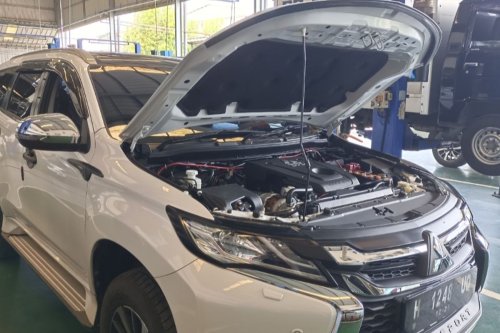 diesel, mobil diesel, Pajero Sport, mobil, Mitsubishi, pajero sport, Mobil Diesel Baru Nekat Minum Solar Jelek, Ini Akibatnya