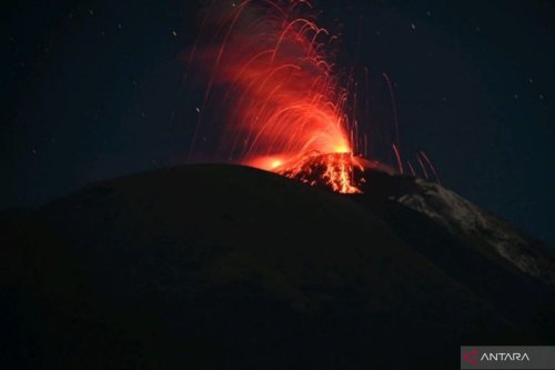 Gunung Ili Lewotolok Meletus Malam Ini, Disertai Lontaran Api Pijar