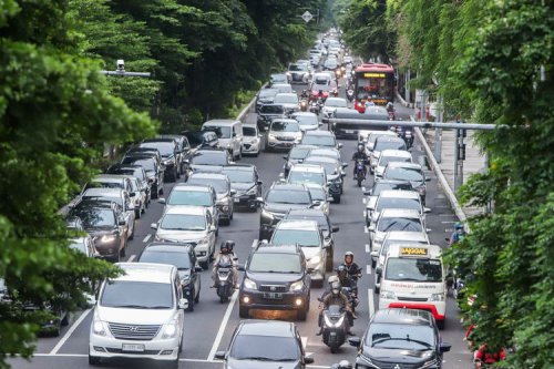 Persiapan Sebelum Berangkat Mudik, Kegiatan Saat Terjebak Macet, Cara Mengemudi Ketika Mudik, Manfaatkan Waktu Istirahat, Tips Aman Mudik Lebaran 2025 Pakai Mobil Pribadi, Siap Hadapi Macet