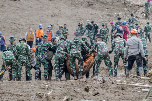 Top 20+ Jenazah Korban Longsor Cisarua Telah Teridentifikasi, 18 Jasad Lain dalam Proses