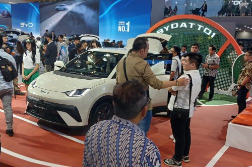 mobil listrik, GIIAS, konsumen indonesia, harga terjangkau, BYD Atto 1, BYD Atto 1: Mobil Listrik Murah untuk Semua Kalangan
