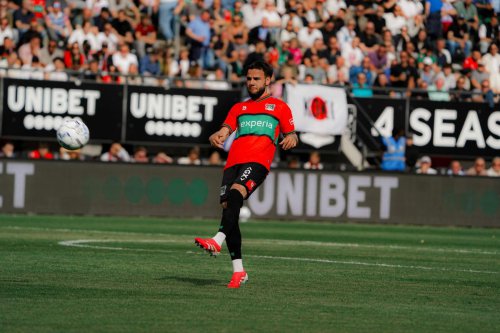 Twente Menang Tanpa Mees Hilgers, Tim Calvin Verdonk Gagal Tembus Eropa