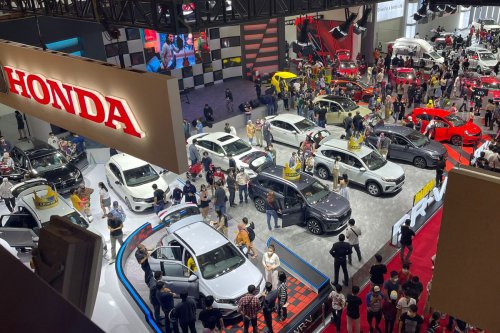 penjualan mobil, Gaikindo, wholesales, produksi mobil, industri mobil, Gaikindo Prediksi Penjualan Mobil Maret 2025 Tembus 70.000 Unit