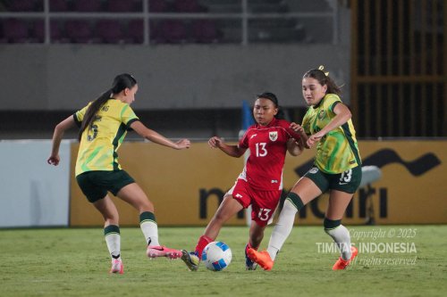 Timo Scheunemann, Indonesia vs Australia, timnas putri u16 indonesia, ASEAN U16 Girls Championship, Timnas Putri U16 Indonesia Kalah dari Australia, Timo Scheunemann Tekankan Pentingnya Pengalaman