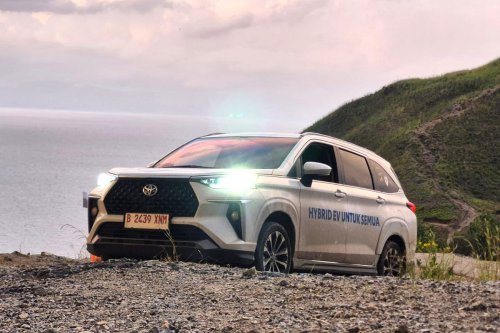 Alasan Baterai Mobil Hybrid Toyota Tak Pernah Full