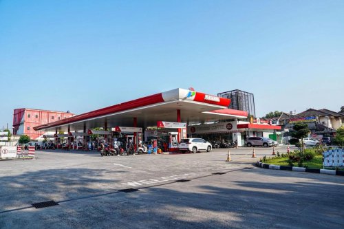 Pertamina Ungkap Penyebab BBM Langka di Sintang, Warga Antre Panjang di SPBU