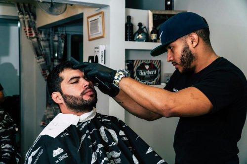 Ketahui 6 Tahapan Potong Rambut di Barbershop agar Hasilnya Sesuai