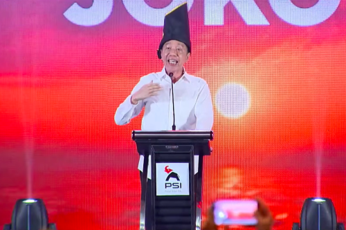 Makna Filosofis Passapu yang Dipakai Jokowi di Rakernas PSI