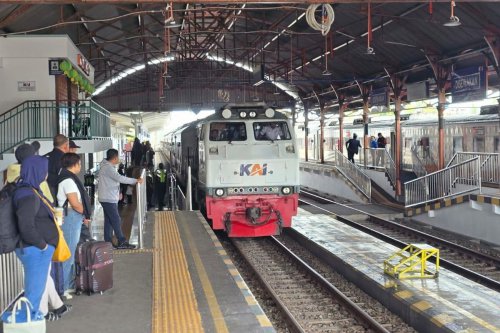 YLKI Anggap Usulan Gerbong Khusus Merokok di Kereta Menabrak Regulasi