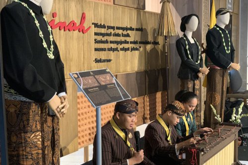 Rasakan Suasana Malam Satu Suro di Sarinah Jakarta, Melambat di Era Serba Cepat