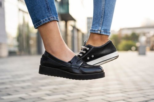 Pilih Ukuran Sepatu yang Pas atau Lebih Besar, Mana yang Lebih Baik?