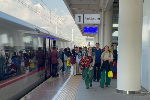 Catat, Ruang Tunggu KA Feeder Whoosh di Stasiun Bandung Pindah Mulai 10 Maret 2026