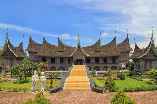 Jakarta ke Padang dan Pekanbaru&nbsp;Kini Bisa Naik Pesawat dari Bandara Halim Perdanakusuma
