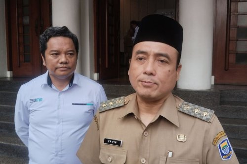 modal usaha, rentenir, wakil wali kota Bandung, warga Bandung, erwin, kebutuhan hidup, 17 Ribu Warga Bandung Masuk Perangkap Rentenir: Digunakan Modal Usaha hingga Pendidikan