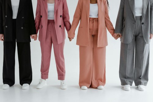 Apa hubungan warna favorit dan kepribadian?, Mengenal kepribadian Tipe A dan Tipe B, Tiga warna yang dikaitkan dengan kepribadian Tipe A, Tiga warna yang dikaitkan dengan kepribadian Tipe B, Warna favorit hanya salah satu petunjuk, Psikolog Warna Sebut Warna Favorit Tak Pernah Dipilih Secara Acak, Apa Artinya?