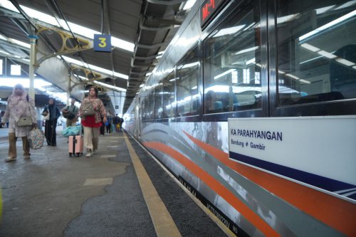 Jadwal KA Parahyangan Bandung-Gambir PP Terbaru 2026, Segini Harga Tiketnya