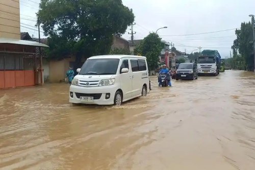 Banjir di Kudus dan Pati: Dua Korban Jiwa, Mengungsi ke Gereja, dan Status Tanggap Darurat