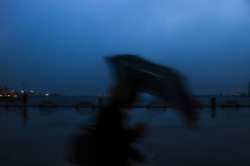 Prakiraan Cuaca Jawa Timur Selasa 7 April 2026,  Mayoritas Wilayah Diguyur Hujan
