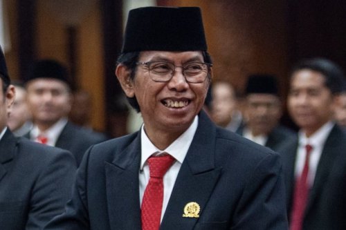 Profil dan Perjalanan Karier Ketua DPRD Surabaya Adi Sutarwijono
