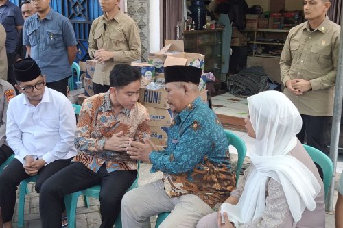 Wapres Gibran Melayat ke Rumah Duka Andika Lutfi Falah di Tangerang