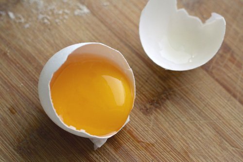 kuning telur, kolesterol, nutrisi, makanan, Punya Kolesterol Tinggi, Bolehkah Makan Kuning Telur? Ini Faktanya
