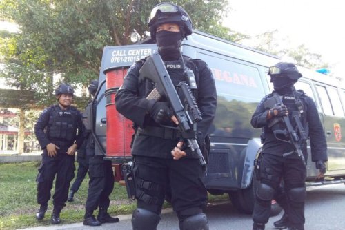 Densus 88 Tangkap Empat Simpatisan ISIS di Sumbar-Sumut, Salah Satunya Diamankan Saat Beli Sarapan