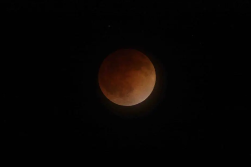 Puncak Gerhana Bulan Total 3 Maret 2026 Berbeda di Tiap Zona Waktu, Catat Tips Mengamatinya