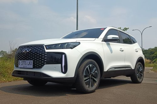 Chery Sales Indonesia, GIIAS 2025, mobil hybrid, Budi Darmawan, Mobil Hybrid, Tren Mobil Hybrid di Indonesia: Solusi untuk Range Anxiety
