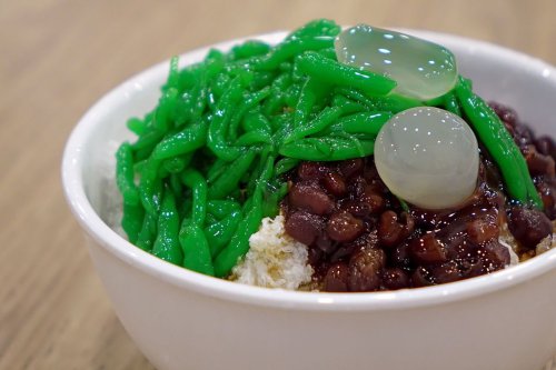 Cendol Tidak Mudah Basi? Ini 4 Tips Masak Adonan Sampai Mengental dan Lengket!