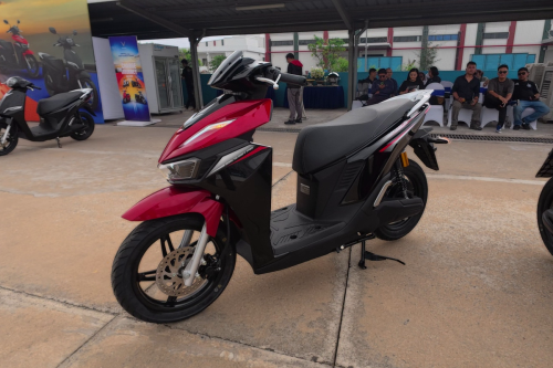 motor listrik, VinFast Viper, performa sporty, VinFast Viper: Performa Sporty & Fitur Canggih Motor Listrik Premium