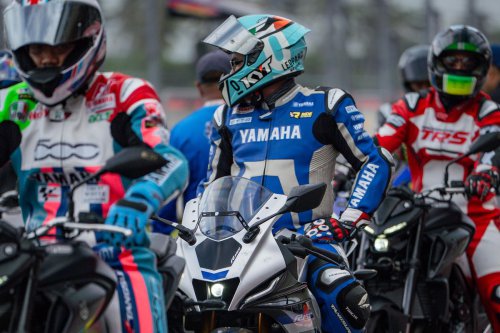 motor sport, mesin 200cc, Yamaha YZF-R2, peluncuran motor, Yamaha YZF-R2: Kapan Akan Diluncurkan?