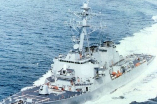 Kapal Induk AS Matikan Radar di Perairan Indonesia, Diam-diam Menuju Timur Tengah?