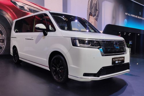 Top 20+ Unit Perdana Honda Step WGN e:HEV Diserahkan di GIIAS 2025
