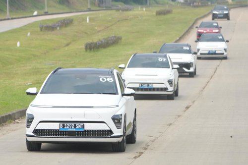 Cara Efektif Hemat Baterai Mobil Listrik Jarak Jauh