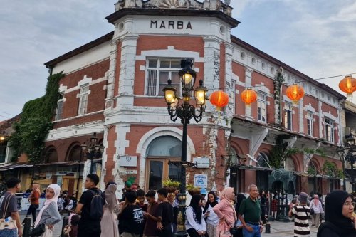Liburan Ekonomis Saat Dompet Kian Tipis