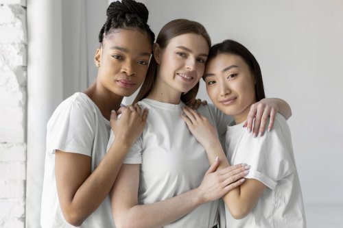 Ketika Makeup Tak Hanya Mempercantik, Setiap Shade, Ekspresikan Beragam Cerita, Formulasi Produk yang Beragam, Tren Lip Product Terus Tumbuh di Indonesia, Standar Kecantikan Tak Harus Seragam, karena Setiap Shade Punya Cerita