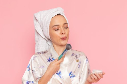 Apakah Kosmetik dengan SPF Cukup untuk Melindungi Kulit dari Sinar UV?