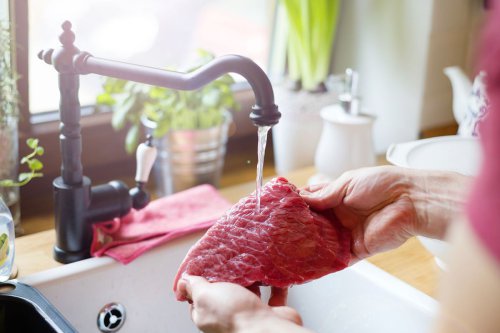 Top 5+ Tips Membersihkan Daging Mentah Tanpa Mencucinya