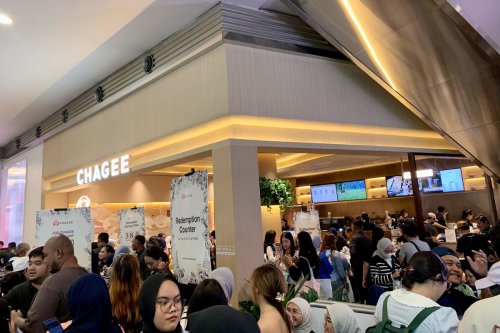 Gaet Chenle NCT Dream, Antrean Chagee Membeludak di Mal Gandaria City