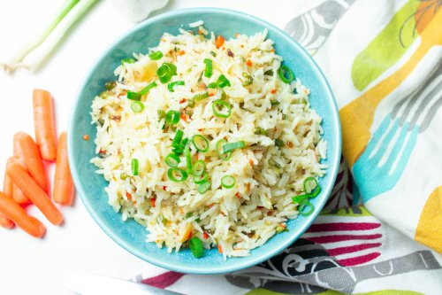 Cara Bikin Nasi yang Tidak Menggumpal dan Pas untuk Nasi Goreng