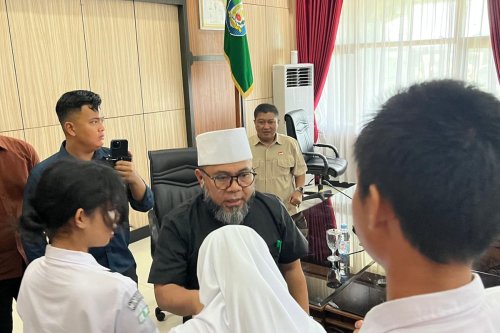 Siswa SMAN 5 Bengkulu Dipindahkan Sementara, Gubernur: Anak-anak Harus Tetap Sekolah