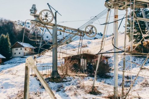 Pemanasan Global, Resor Ski di Alpen Terbengkalai jadi "Resor Hantu"